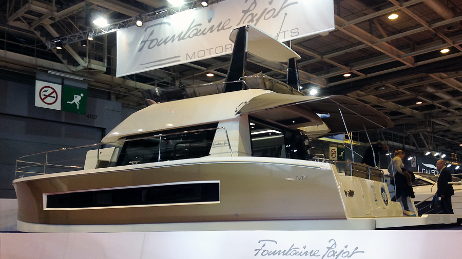 fountaine pajot MY 437 wrapping