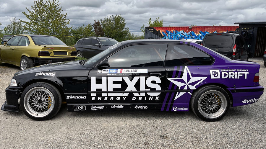 Hexis